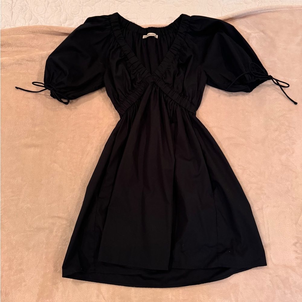 A&F PUFF SLEEVE DRESS